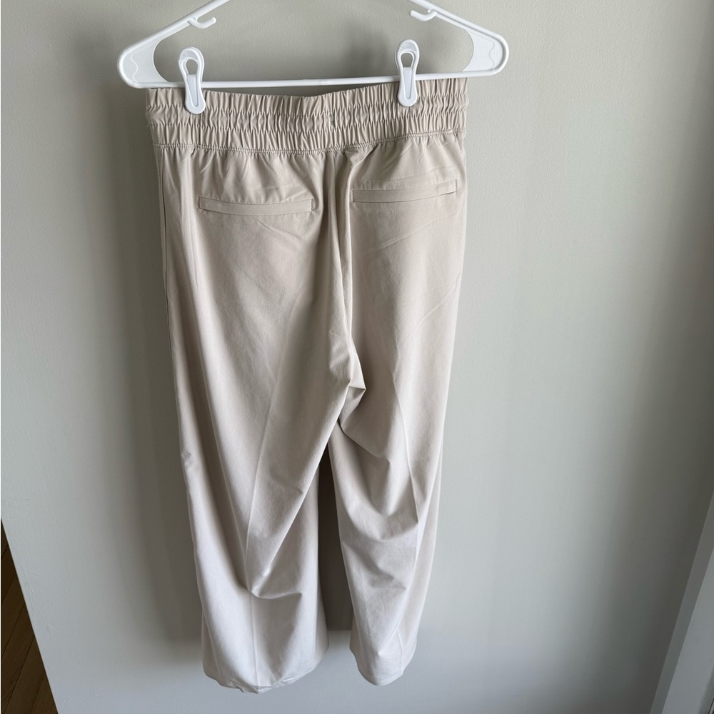 Athleta Avenue Wide Leg Crop Pant - Cream - Size 4 - Picture 11 of 12